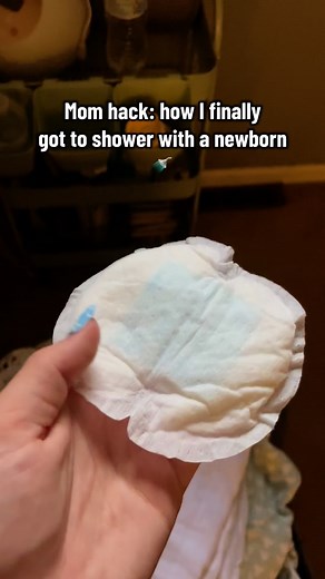 MOM HACK: how I finally got a shower with a newborn✨ MJ hates the evil bassinet 😅 but this worked for me🫶🏻 I took my nursing pad from the night before (yep, the one soaked in breastmilk 🍼) and set it next to my baby in the bassinet. 💡 Fun fact: babies can actually recognize and are comforted by the smell of their mama’s milk. It lowers their stress, calms them down, and helps them feel safe even when you’re not holding them.‼️ guess what? It extended his sleep by over an hour… and I got my 