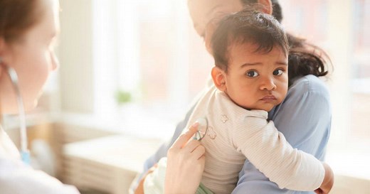 Décalottage : faut-il le faire ou non ? L’avis d’une pédiatre