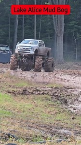 The Ground Pounders and The Barnyard Boggers at Lake Alice Mud Bogs | New York Mud Boggers