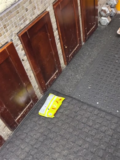 Gunung semeru meletus lagi pada sore hari ini rabu tanggal 19-11-2025 pukul - 16:00 wib #gunungsemerulumajang #gunungsemerumeletus #fyp #funnyvideos