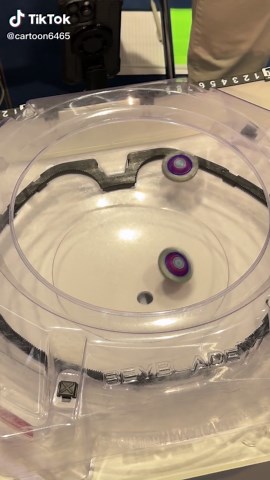 #สตอรี่ของลูก #beyblade #sharkscale