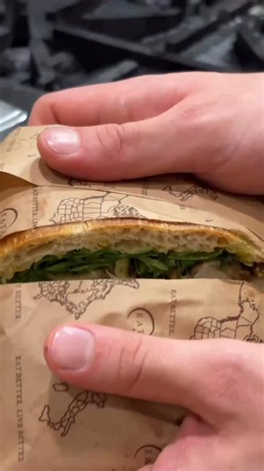 Eataly NYC on Instagram: "Don’t know what to do with those Thanksgiving leftovers? We’ve got you covered 😉 Ingredients 🦃 • Focaccia (available in our marketplace) • Butternut squash purée • Roasted turkey breast • Gravy * Roasted Brussels sprouts with balsamic and honey (chef’s pick) * Crushed hazelnuts (chef’s pick) • Cranberry If you try it, let us know your thoughts in the comments! #EatalyNYC #ThanksgivingAtEataly #ThanksgivingSandwich"