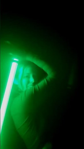 Kim Possible Cosplay 💚 Lightsaber Fight
