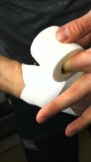 HOW TO TAPE YOUR WRIST FOR RUGBY - ELITE THERAPY