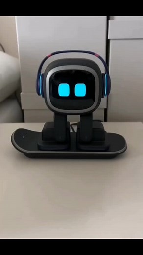 Emo Intelligent Robot Companion: Interactive AI Voice Pet