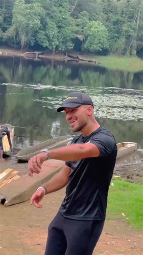 Viens visiter mon Cameroun avec moi 💚❤️💛🇨🇲 Les frissons que j'ai eu en réalisant cette petite vidéo, ça me rappelle que le Cameroun est sans aucun doute le plus mohhh pays du monde 🔥 pardon le plus mohhh des continents 🔥 Merci les Camerounais et Camerounaises, que DIEU vous bénisse 🙏 Je suis un enfant du Mboa 🇨🇲 Merci à Ease Travel Services de rendre tout cela possible 🔥🔥✈️✈️✈️ la meilleure agence de voyage du continent 🇨🇲🇨🇲🇨🇲 | Aloch237