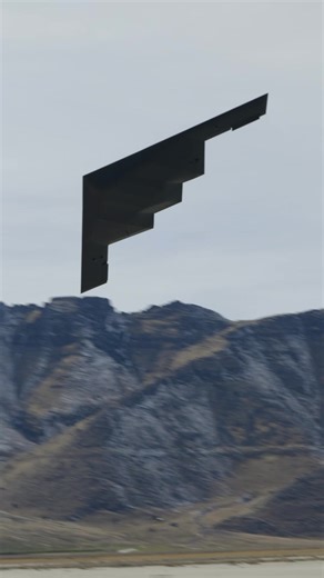 Exploring the B2 Spirit RC Jet Models