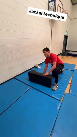 3K views · 104 reactions |  Speed to the ball  Feet in close to the attacker  Wide base, drop hips, hold your bodyweight  Punch under the ball and pull it up towards you keeping your head down  Be brave and stay in the fight 壘 #silverfoxcoaching #rugby #jackal #onetoone #rugbycoaching #fyp #fy | The Silver Fox Coach | Facebook