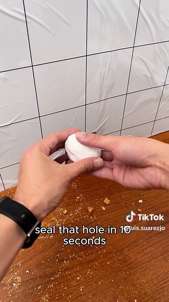 How did this tiny piece of putty fix a HUGE problem? #beforeafter #DIYsolution #repairhack #sealingputty#tiktokshop