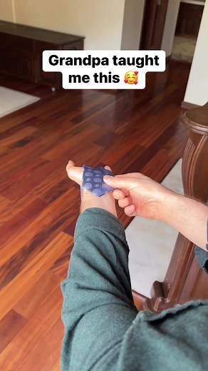 172M views · 1.2M reactions | We were asked to share this again 殺 #lifehack #lifehacks #lifehacks101 #viralreel #viralreels #tie #tietying | Life With Wes & Alison | Facebook