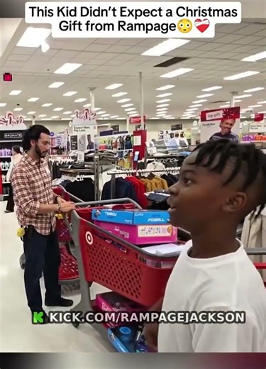 This Kid Didn't Expect a Christmas Gift from Rampage #rampagejackson #rampage #ufc #shorts #kick