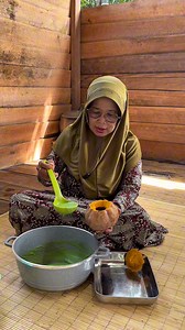 Srikaya pandan labu kuning dulu ibu buka puasa makan ini buat satu biji bisa untuk semua kenalkan sama anak cucu makan labu ini ya | Erda