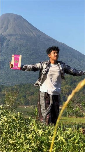 Reading is common. Writing is powerful. Written Qur’an - in my BIO. #alquran #viral #trendingshorts