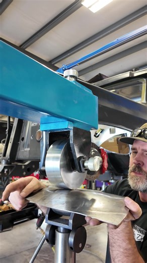 Making room the right way. Building wheel tubs into the firewall so this setup can move, turn, and sit the way it’s supposed to. No shortcuts, just fabrication and patience while the build comes together. This is how it’s done at Sterkel’s Auto Design. 🔧🔥 #SterkelsAutoDesign #SAD #Fabrication #WheelTubs #FirewallWork