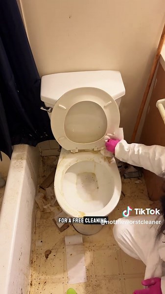 Extreme Bathroom Cleaning Transformation for a Better Life