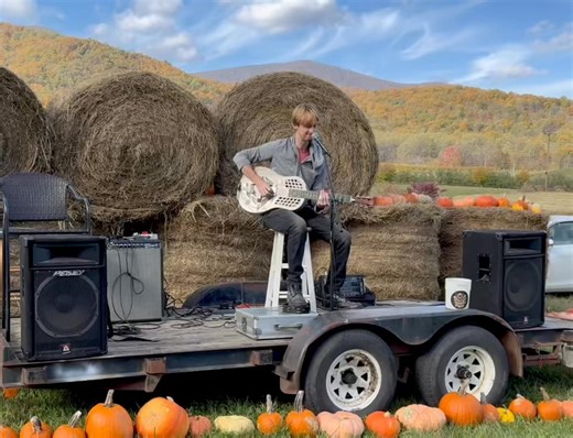 Eli Cook at Dickie Brothers Orchard | Christopher Helms