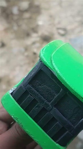 mini John Deere bonnet