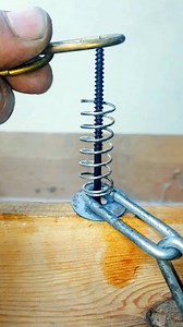 1.6M views · 3K reactions | How to install the chain #tools #tips #tricks | Tools Mania | Facebook
