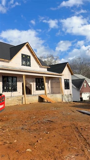 Let’s go! 🗣️ This house is coming along so quickly 🏃‍♀️ Feels like just yesterday we were showing the framing going into place 🥲 We’re happy with the progress we’re making and can’t wait to make even more😄 #CustomHomes #customhomestn #barndo #barndominium #barndominiumlife #barndominiumliving #tennessee #Tennessee #generalcontractor #generalcontractors #virginiahome #virginiahomes #homedesign #homeinspo #workwithus #findus #explore #progress #fyp #fypreels #fypシ #letsgo #letsgoooo #proud #ha
