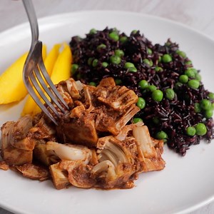 30K views · 301 reactions | Our delicious, plant-powered Jerk Jackfruit comes with coconut rice and peas. Here's how to make this tasty and spicy vegan dish. | allplants | Facebook