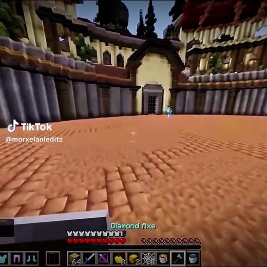 ClownPierce vs Marlowww: Epic Minecraft 1v1 Battle