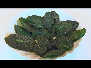 Betty's Quick Tip 121 -- How to Fry Sage Leaves -- Thanksgiving