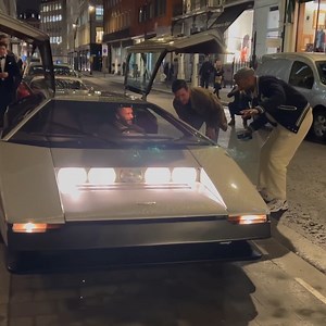 1 of 1 Aston Martin Bulldog Concept car driving in London! | Lovecars