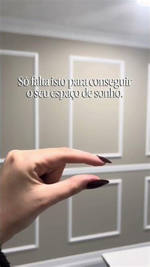 Porque transformar uma parede é fácil… mas criar atmosfera e personalidade? Isso é outro nível ✨