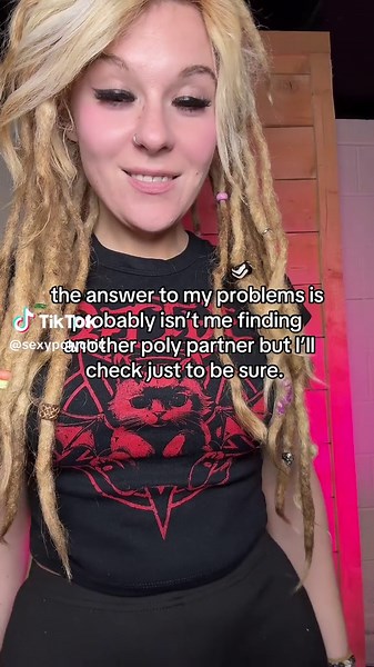 sexypolychic on TikTok