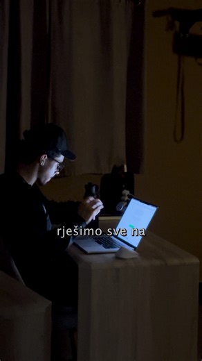 Petar Radman | Vođenje društvenih mreža & Web Design on Instagram: "👉 Ovako izgleda suradnja bez komplikacija. Kratki dogovor, jasna očekivanja, potpuna transparentnost. Ti radiš svoj biznis. Ja gradim tvoju online prisutnost. Jednostavno. Profesionalno. Učinkovito. 📩 Javi se u DM. #businessowners #smallbusinessowners #localbusiness #entrepreneurlife #digitalmarketing #socialmediamarketing #brandgrowth #onlinepresence #marketingstrategy #businessgrowth #localmarketing #contentmarketing #biztip