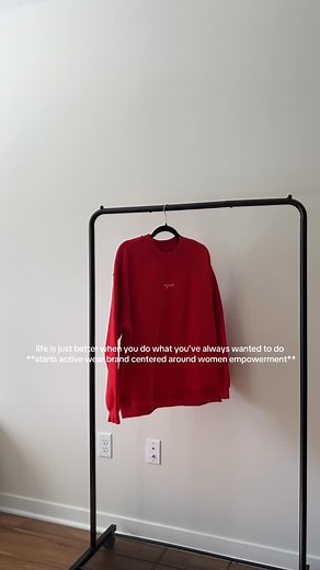 *starts active wear brand centered around women empowerment* head in the clouds pullover 20% off now with code BLACKFRIDAY ✨ | Aligned Apparel