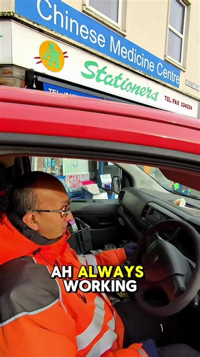 Random Encounters: Postman #unitedkingdom #streetinterviews #publicinterview #postman #people