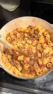 Our laundry schedule explained! #cleaningroutine #laundryroutine #workingmom