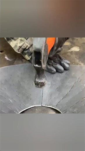 This man turned scrap metal into a UFO-style heater that shoots fire like a rocket. 🔥🛠️