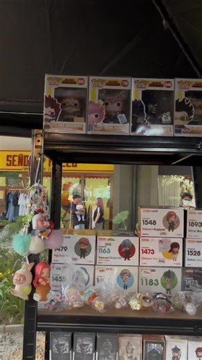 Pop-up booth mini vlog + side quest of pokemon deals  | Enmity Toys & Collectibles | Facebook