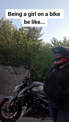 Biker girl problems 😂 #yesiride #noimnotabackpack #girlbiker #bikergirl #bikerjen #soseductive #candyshop #candyshopchallenge #bikerbabe #bike