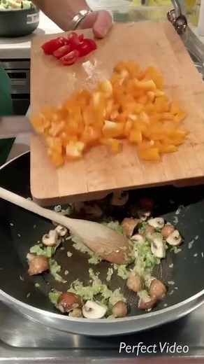 Gemüsepfanne mit Eismeergarnelen