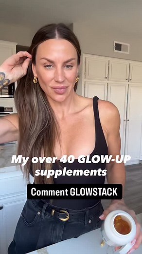 I get asked all the time what supplements I take — so I finally put together my full Over-40 Glow Stack 💊 These are the ones that support my focus, hormones, energy, and that “from-the-inside-out” kind of glow. One note — I don’t take ashwagandha every single day. I reach for it more when I’m feeling anxious or when my hormones are shifting around my real cycle. It helps calm my nervous system and keeps me grounded. If you want my full list (and my Amazon shopping links are inside the PDF), com