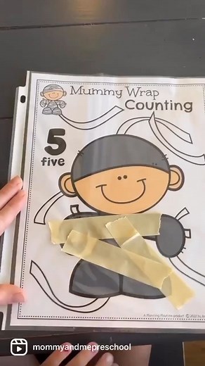 Are you looking for Halloween Preschool Learning Activities that are ready to go in minutes? This Halloween binder will be perfect. https://planningplaytime.com/halloween-preschool-activities/ | Planning Playtime - Learning Through Play