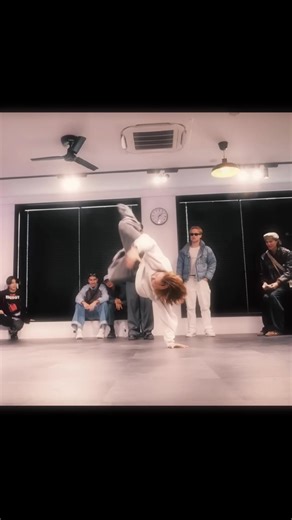 フィジカルモンスターセイトのブレイクダンス