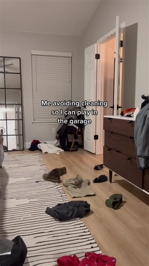 I will finish this dresser if it’s the last thing I do 😅 #umyeah #whenimolder #diyproject #thephoto #furnitureflip