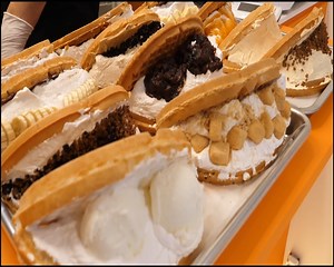 Waffles filled with various toppings and cream - Korean street food. | Street Food