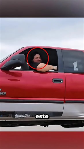 El camión dio marcha atrás y apareció la policía #shorts #prank #fail | prank gone wrong