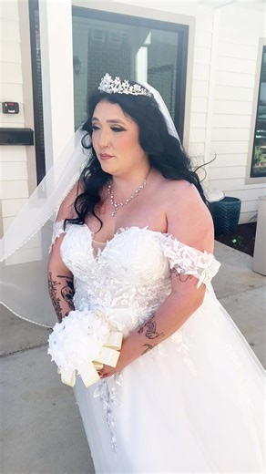 Celebrating our newest Middleton bride 🤍✨ Mrs. Sarah Cummings officially said “I do” on February 27th, and what a beautiful day it was! From her stunning bridal glow to the sweetest moments shared with family and friends, every detail reflected love, joy, and the start of forever. 💍 Sarah, you made the most gorgeous bride, and we are so honored you chose The Middleton for such a special chapter in your story. Cheers to a lifetime of happiness as Mrs. Cummings 🥂💕