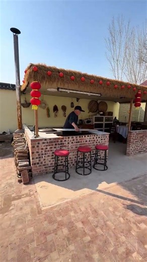 Rustic Self-Built Homes: Yard & Outdoor Kitchen Delights