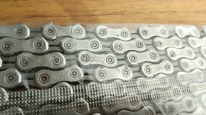 ロードバイク交換チェーンの種類と選び方！おすすめ品はどれ？