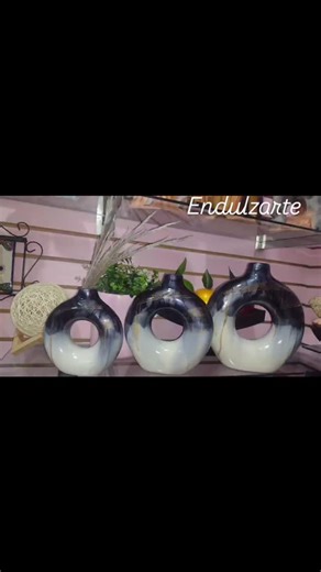 Jarrones de cerámica | Dora Diaz