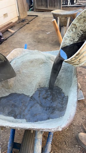 13K views · 18 reactions | Custom concrete fire pit   #concrete #concretelife #rebar #firepit #firepitdesign #outdoorliving #concrete #art #design #amsr #amsrsounds #california #concreteretainingwall #concretepump #construction #landscapedesign #landscaping #viral #bayarea #california #hillsborough #sanmateo #burlingame #explore #cemento #cimiento | Vista Landscaping | Facebook