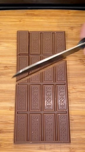 2.2M views · 9.4K reactions | Endless chocolate hack #satisfying #lifehack #loop | Kyle Istook | Facebook