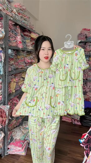 17K views · 112 reactions | ❤️Tay lỡ raglan mẹ bé ✅ Chất liệu tole lanh 2 da chuẩn loại 1  Size 10- 68kg  Ib MinMin nhé | MinMin Baby | Facebook